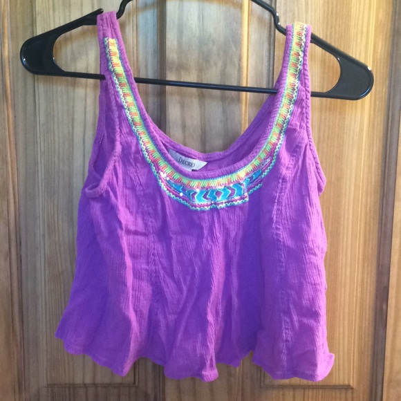 Decree Tops - Degree crop top Decree Tops - Degree crop top